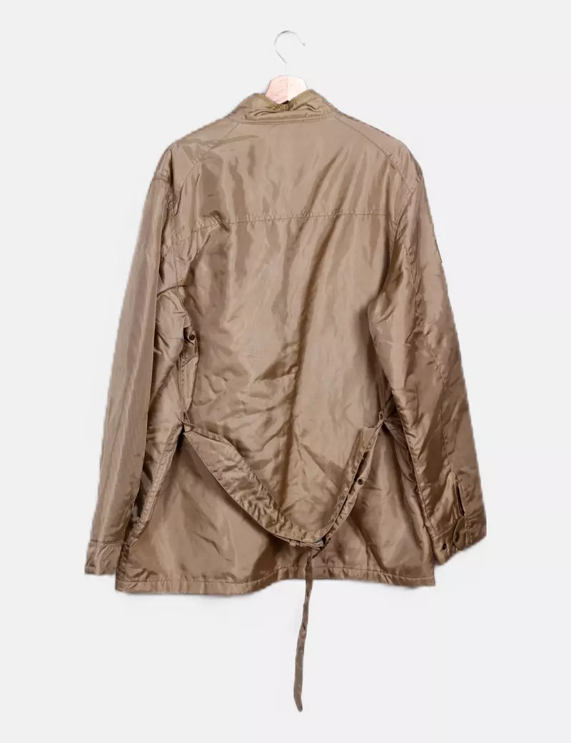 Belstaff Parka beige abotonada