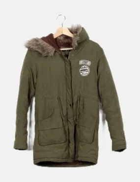 Z&I Parka verde detalle parches